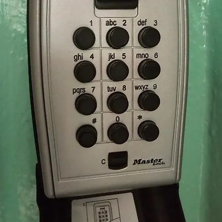 아파트 Metro Brodno 바르샤바
