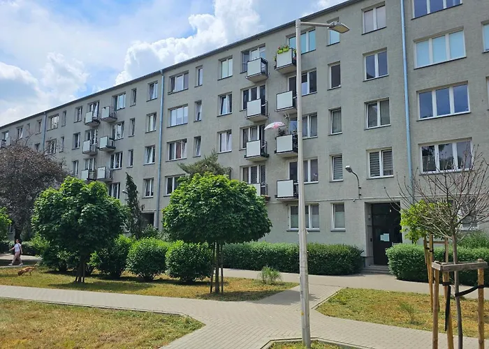 Metro Brodno ワルシャワ