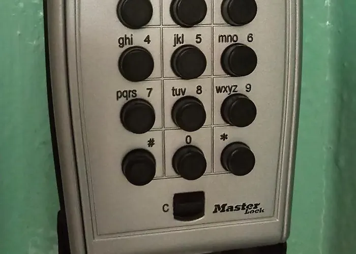 アパート Metro Brodno ワルシャワ