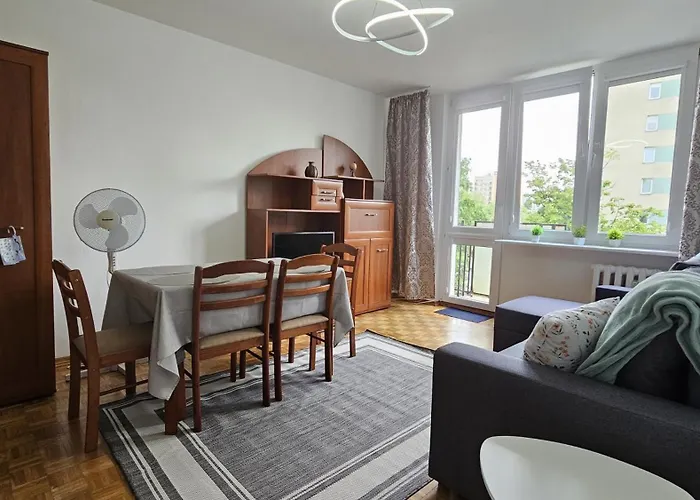 Metro Brodno * ワルシャワ